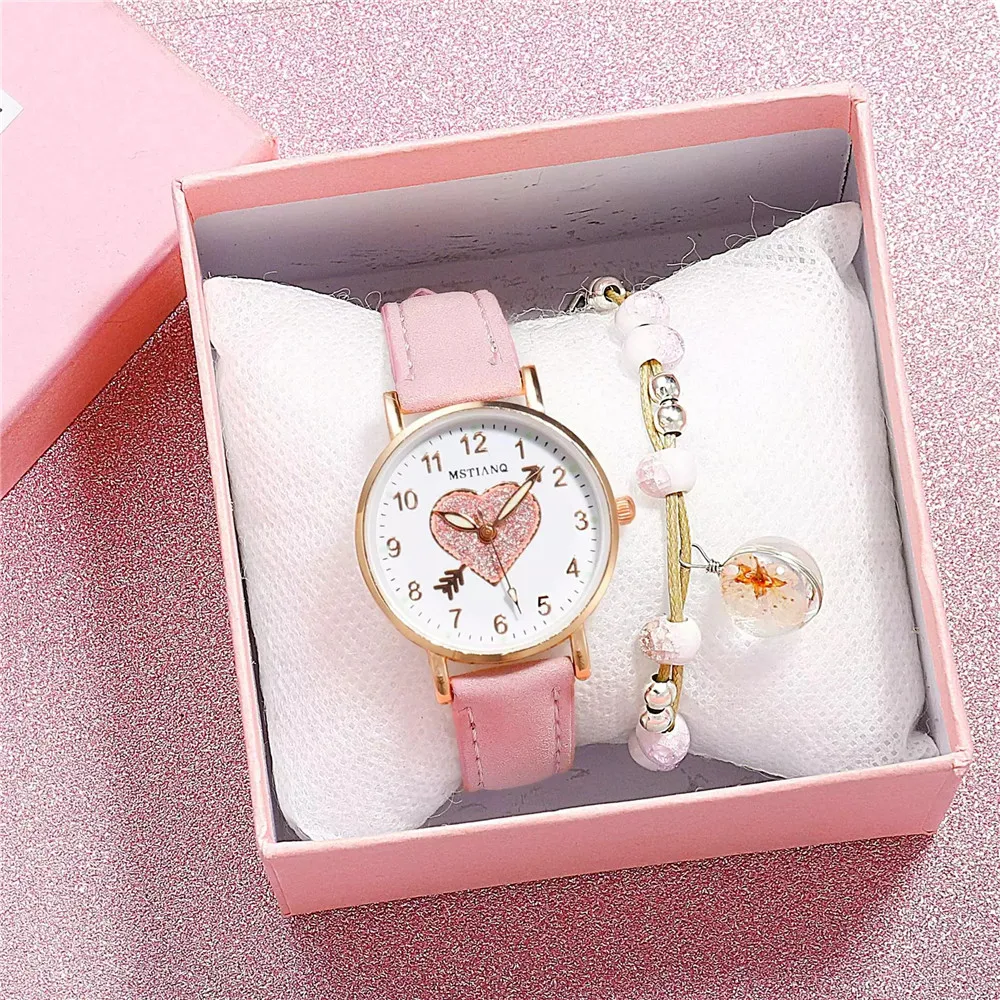 Tại sao đồng hồ đeo tay nữ dễ thương lại được yêu thích đến vậy?