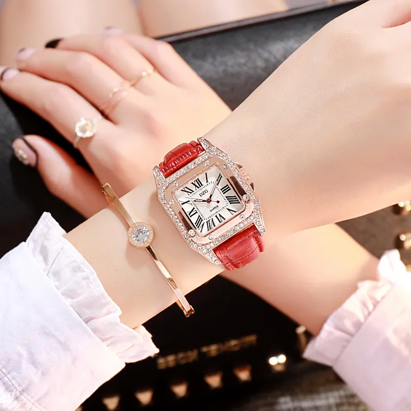 Tại Sao Đồng Hồ Thời Trang Nữ Lại Trở Thành “Must-Have” Item?